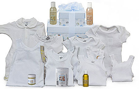 Bonds Aromababy Boy Gift Set in Whites