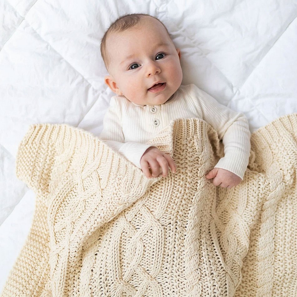 Cable knit blanket outlet