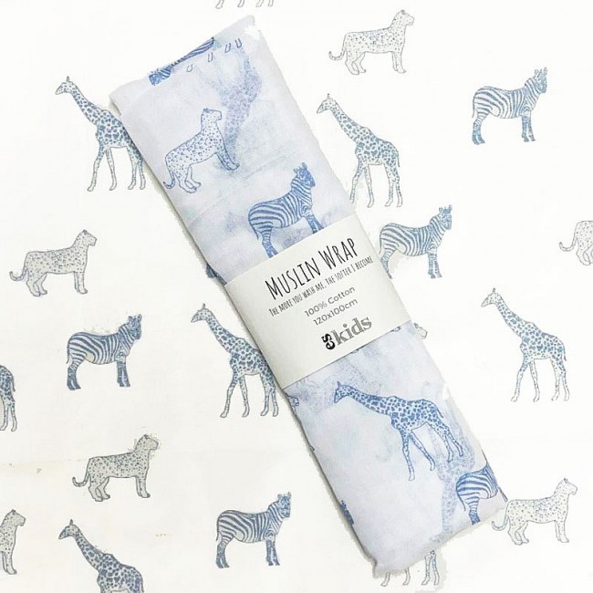 Muslin Wrap Safari Print 120 x 100cm